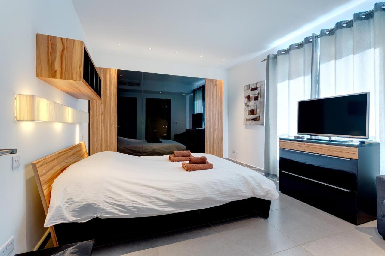 Seaview Apartment In Fort Cambridge, Sliema Extérieur photo