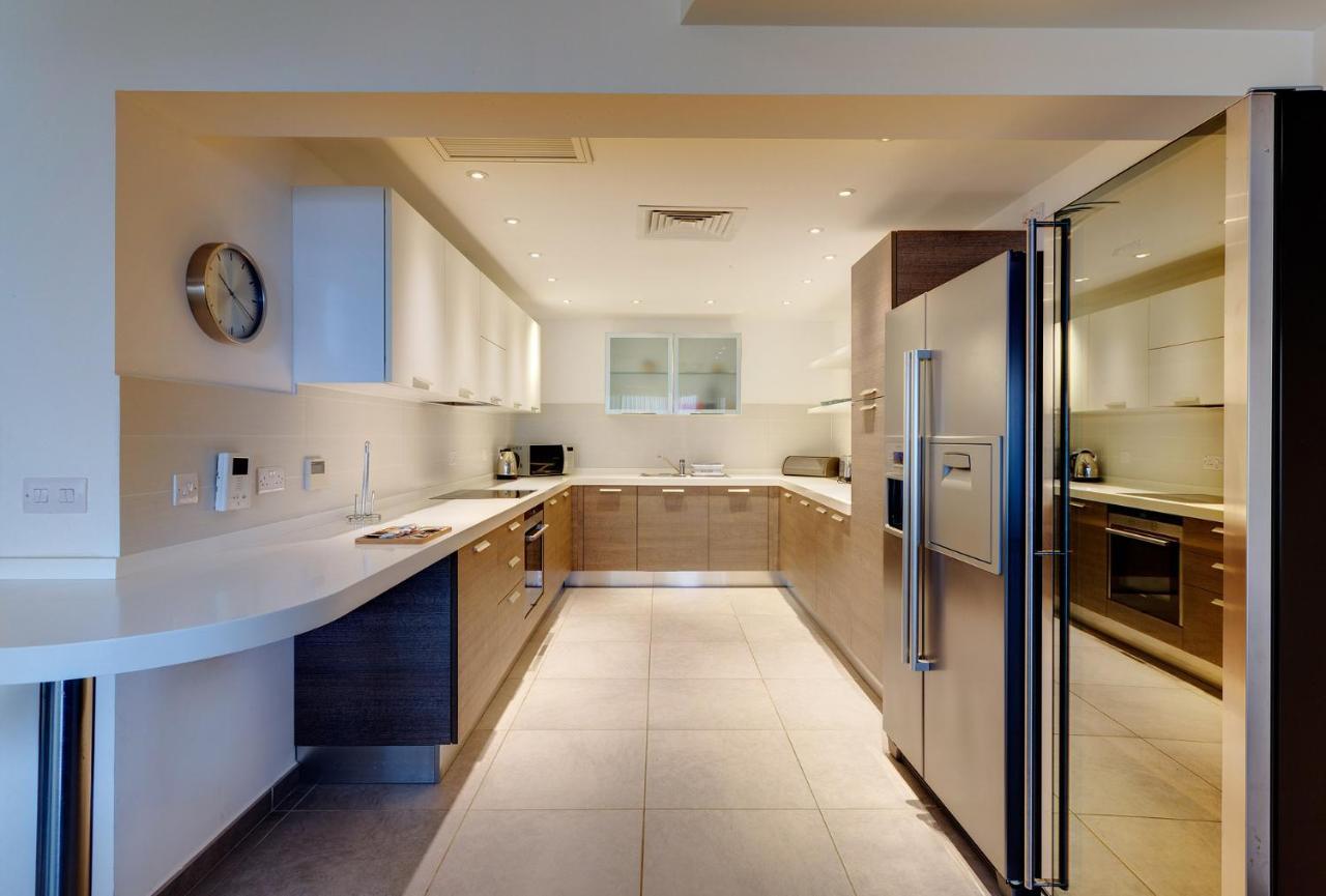 Seaview Apartment In Fort Cambridge, Sliema Extérieur photo