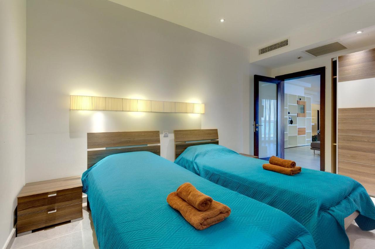 Seaview Apartment In Fort Cambridge, Sliema Extérieur photo